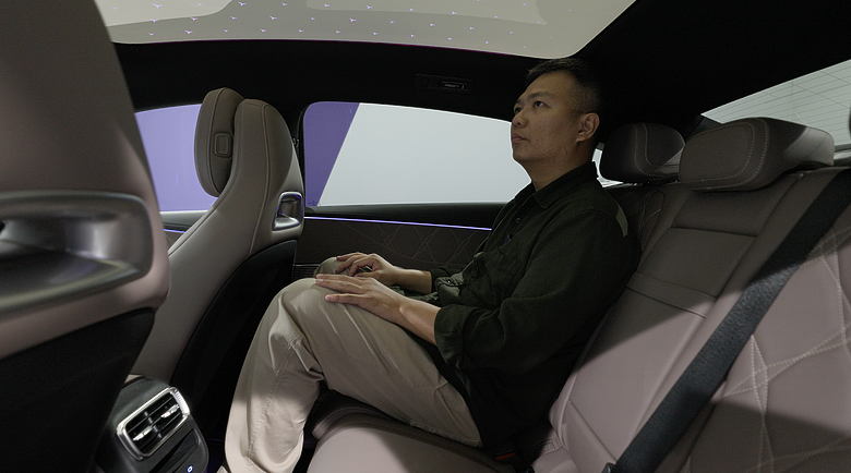 全新Mercedes-Benz純電C-Class葡萄牙直擊|近800公里續航,質感更勝以往!
