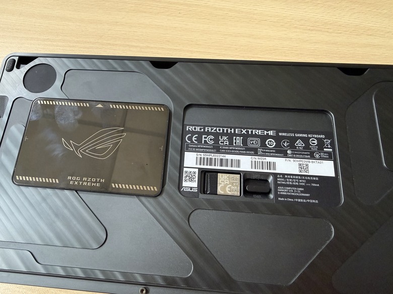 【開箱】ROG Azoth Extreme滿分鍵盤