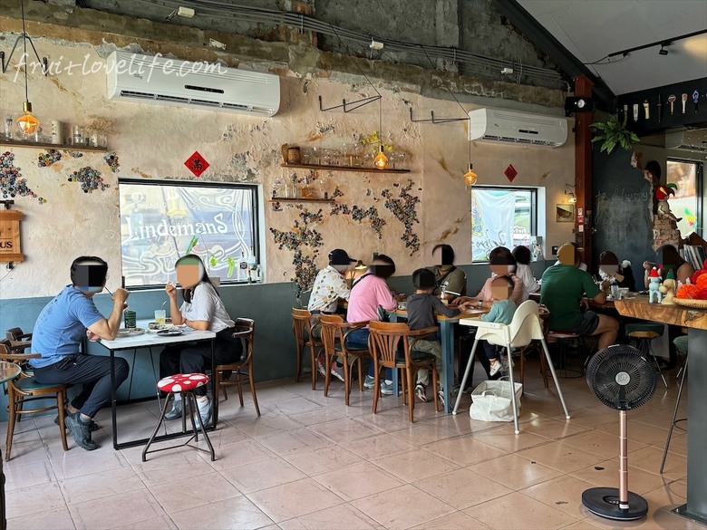 很chill的深夜食堂，無水咖喱、義大利麵、點心、豐富餐酒、寵物友善，聚餐小酌首選