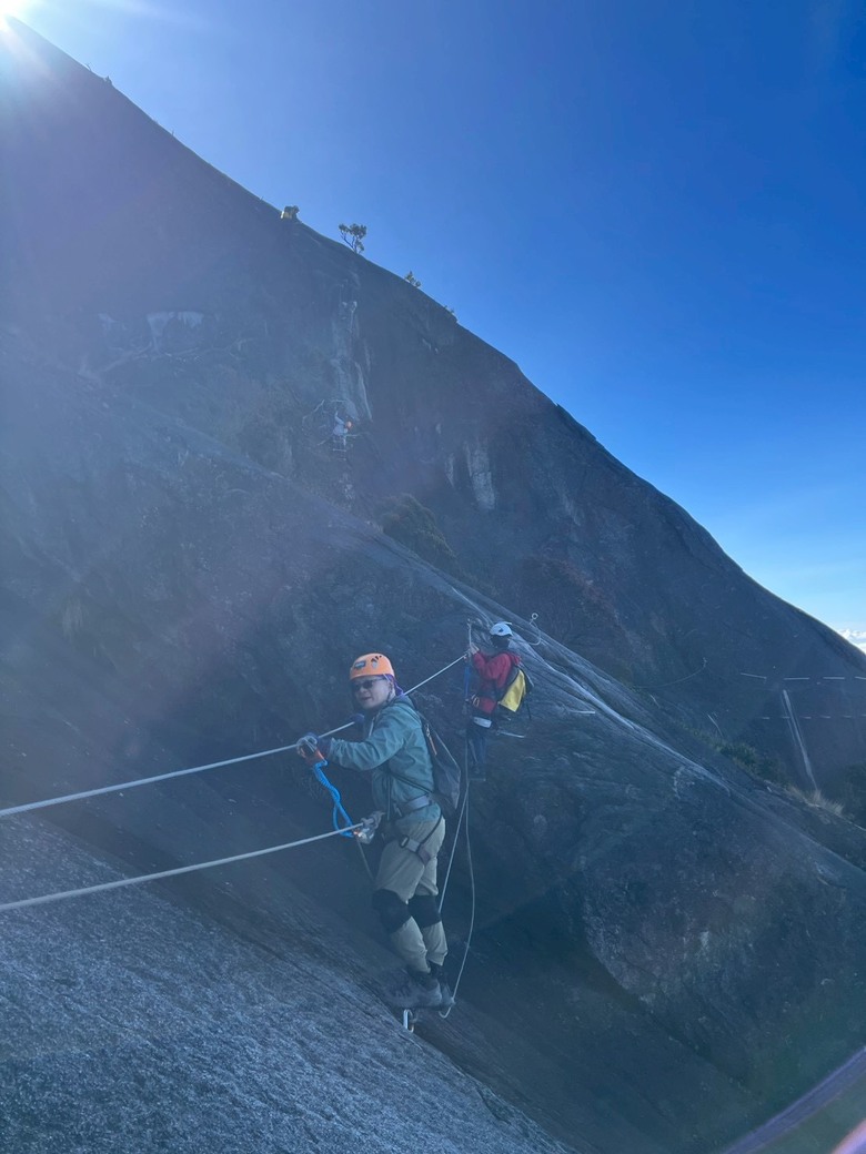一神, 二玉, 三富士山~ 1,2,3準備出國去爬山 ! 3,2,1 自我挑戰好得意 !