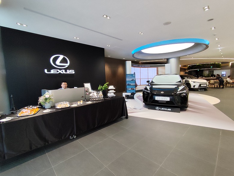 2026 LEXUS ES300H 新車展間直擊!!