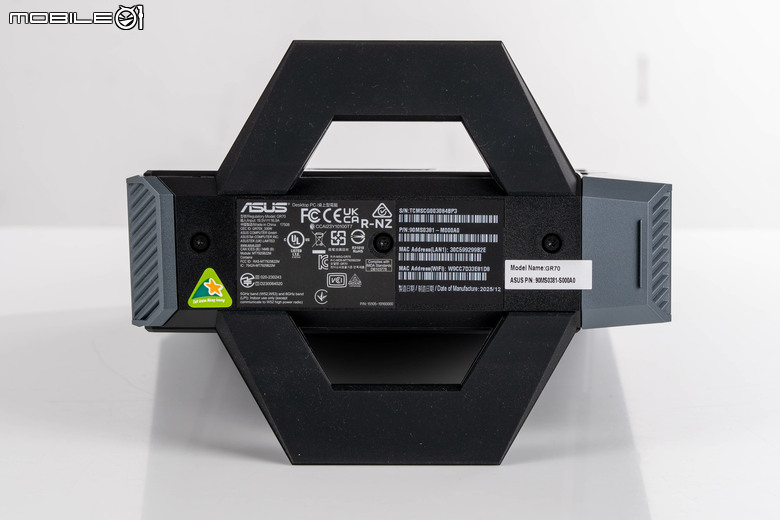 ROG GR70 小型電競桌機開箱實測 搭配最強 AMD 9955X3D 處理器的迷你巨人
