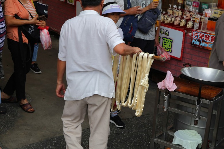 點我看大圖 【遊記】在台灣逛過了許多「老街」,所以這次要出國逛「老街」,南庄老街、十三間老街 - 大漠國渡