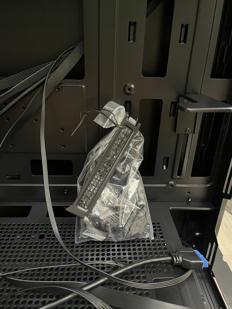 [分享] U7-265 + Prime Z890-P WiFi7 + DDR5-6400 64GBx2 + DRX70 + Core GX-750 ATX3