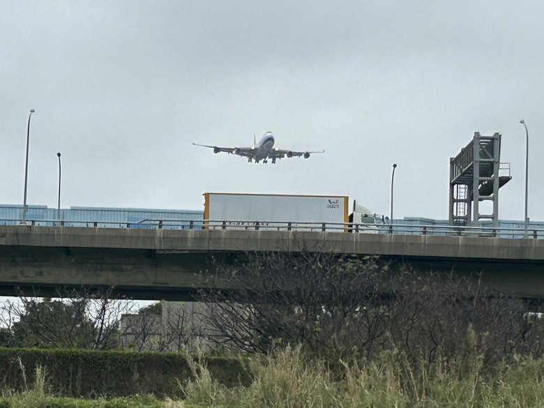 桃 園 大 園 「 國 門 之 都 」追 機 行