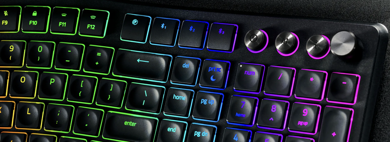 Razer 推出分離設計的人體工學鍵盤 Pro Type Ergo 具備特殊雙 B 鍵與巨集快速鍵增加使用效率！