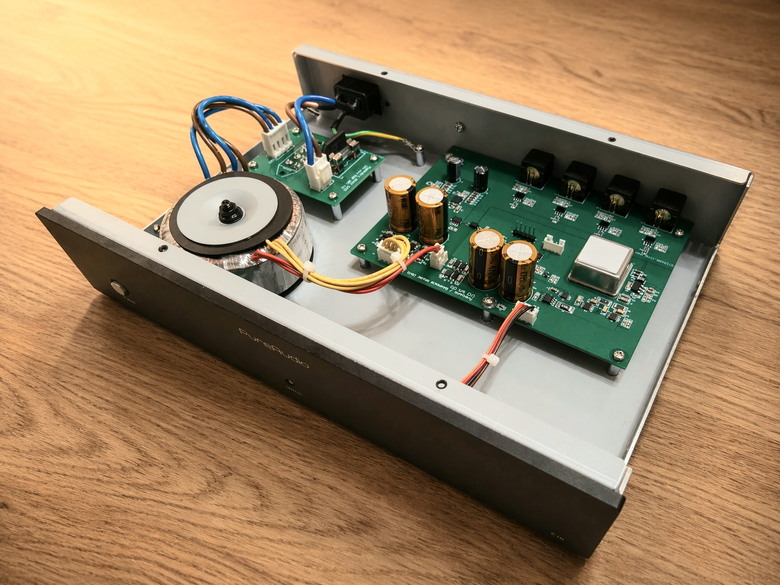 PureAudio C10 Reference Clock Generator 評測