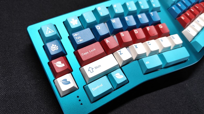 客製化鍵盤組裝套件 QwertyKeys Neo Ergo 開箱