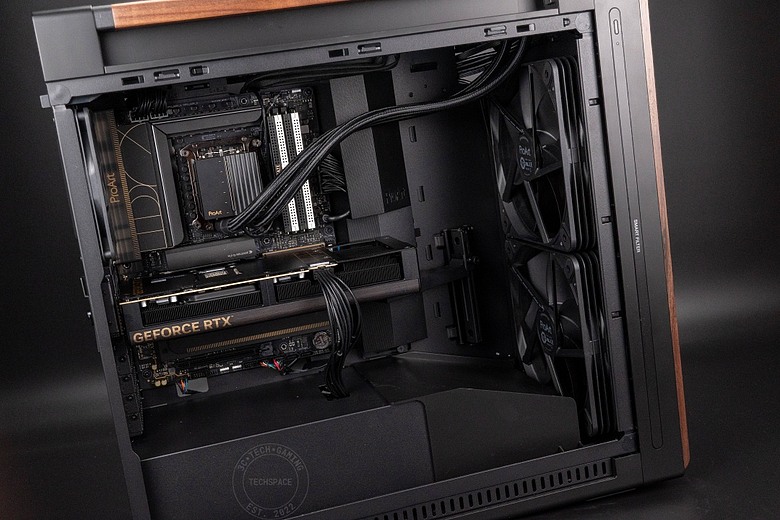 告別桌面冷冰器、ASUS ProArt PA602 胡桃木透側版現代黑款機殼開箱，用天然原木打造最美創作神機！