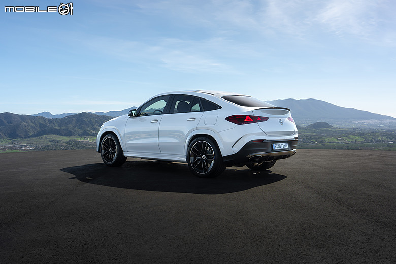 【重點新車】Mercedes-Benz小改款GLE、GLS同步登場，外型、數位座艙、動力全面升級！