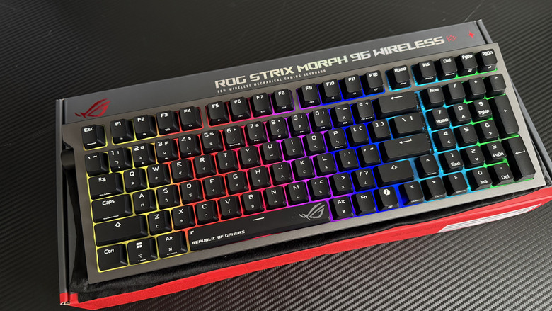 【開箱｜心得】ROG家CP值天花板，96%配置的全模組化DIY鍵盤｜ROG Strix Morph 96