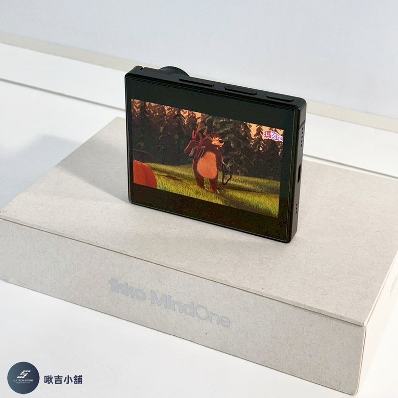 這真的是手機？小到我以為是玩具…｜開箱 iKKO Mind One Pro