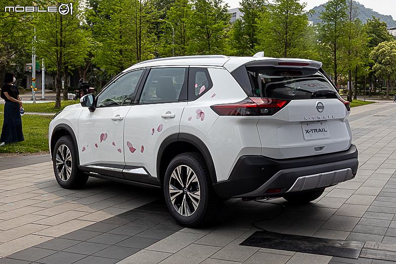 【採訪】Nissan「X-Trail Sakura」三車型 99.9 萬元起上市,新增通風座椅、電動踏板、匠人訂製皮革座椅等配備!