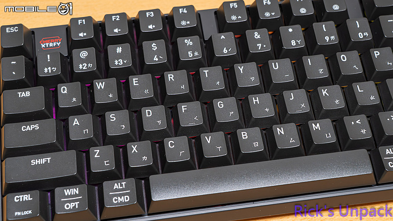 【開箱】IP54無線三模多工鍵盤 | CHERRY XTRFY K37 RGB WIRELESS