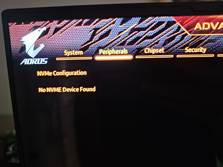 AORUS MASTER 16  硬體壞了