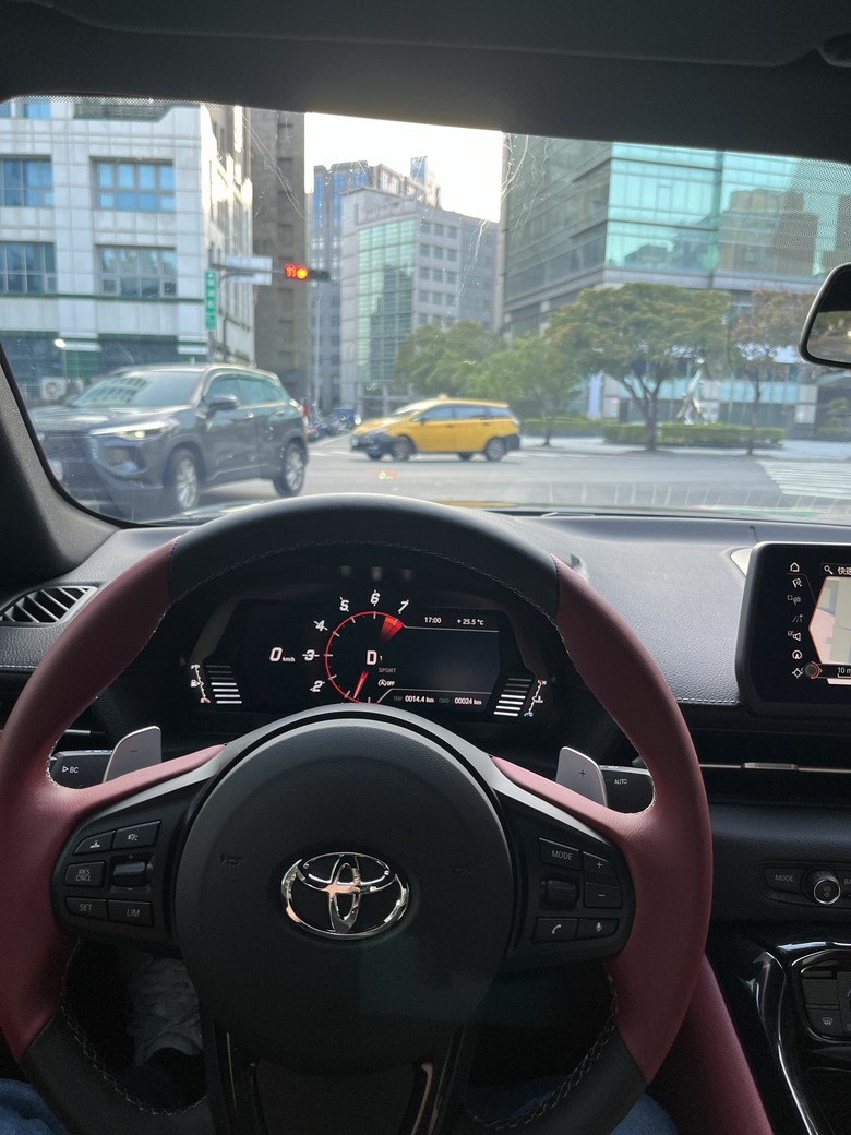 【菜單分享】差點錯過的夢想車：Toyota Supra 牛魔王入手