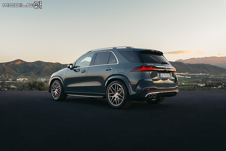 【重點新車】Mercedes-Benz小改款GLE、GLS同步登場，外型、數位座艙、動力全面升級！