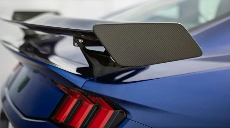 Ford Mustang Dark Horse SC 數據公佈 795 匹強悍性能問鼎超跑領域！