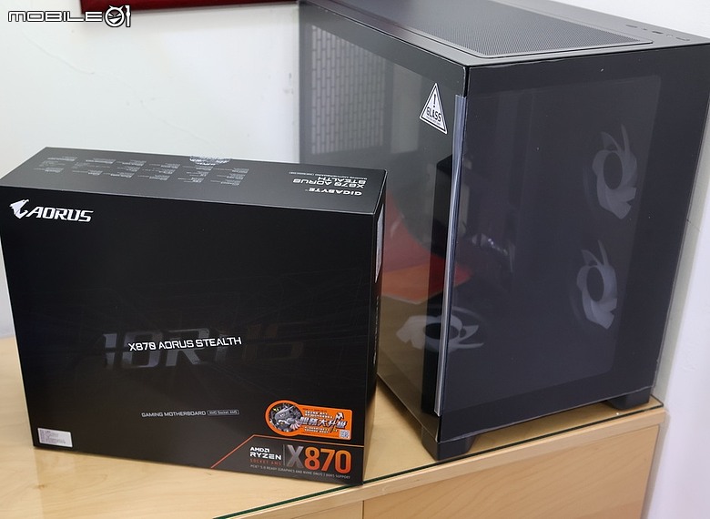 Fractal Design 首次進軍海景機殼 Pop 2 Vision