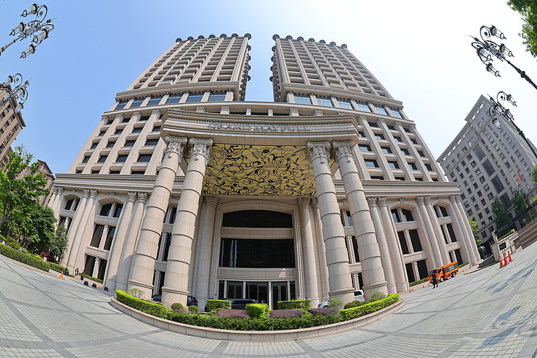 Canon RF 7-14mm F2.8-3.5L Fisheye STM 評測報告｜當圓周遇上對角線、探索 190° 的極限視覺張力！