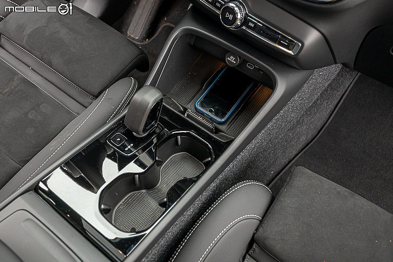 Volvo 新年式 EX40 長征試駕|表現穩定價格漂亮,最超值的入主時刻!