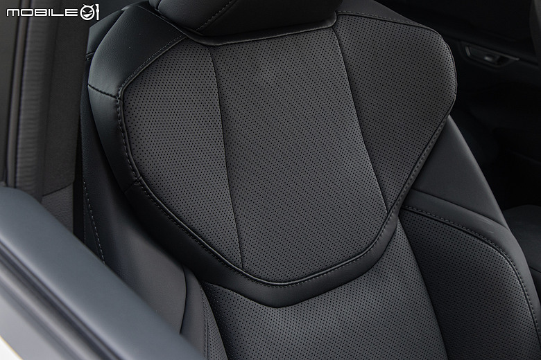 Lexus ES 500e 大改款試駕｜瑕不掩瑜的進化，用誠意再戰市場！