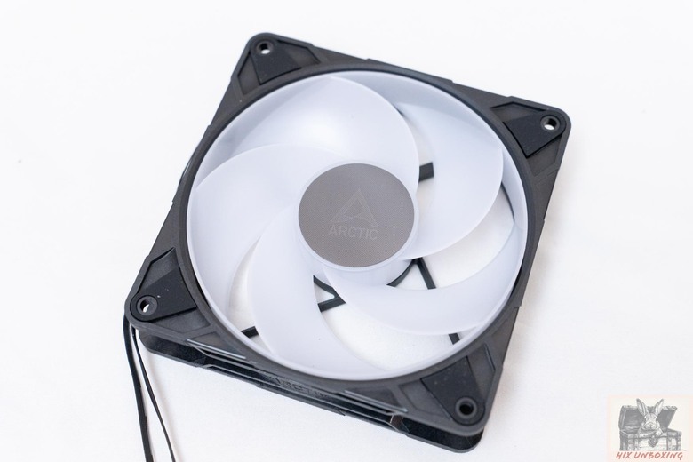 點我看大圖 Arctic cooling P12 PRO reverse ft.MX-7
