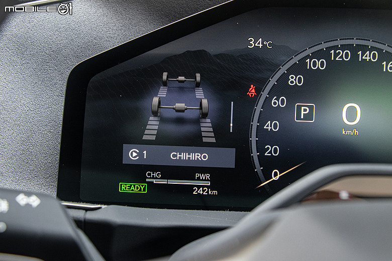 Lexus ES 500e 大改款試駕｜瑕不掩瑜的進化，用誠意再戰市場！