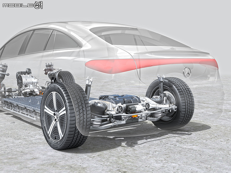 續航里程突破900公里！小改款Mercedes-Benz EQS之線傳方向盤試駕體驗！