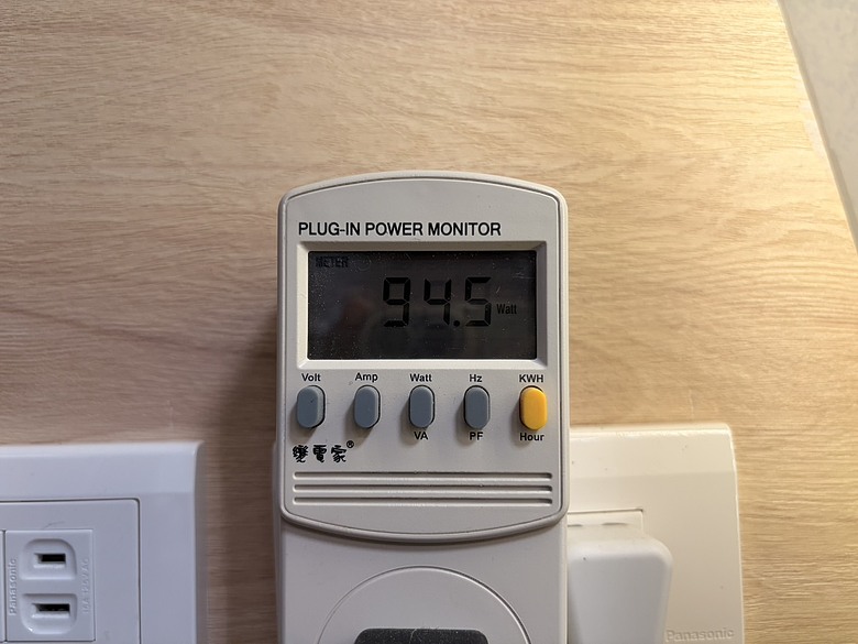 【小惡魔驫到成功】四季皆可飲 冰水・熱水・冰塊一次搞定 ｜Haier 桌上型RO冰鑽瞬熱飲水機