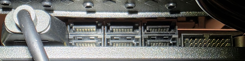 點我看大圖 MONTECH DESIGN HS01 PRO機殼開箱
