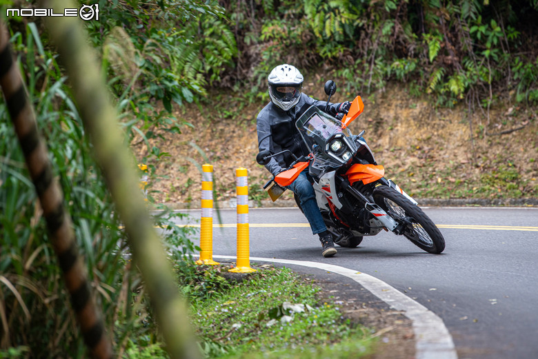 點我看大圖 KTM 390 Adventure R 試駕|橘火燎原,笑傲千山!