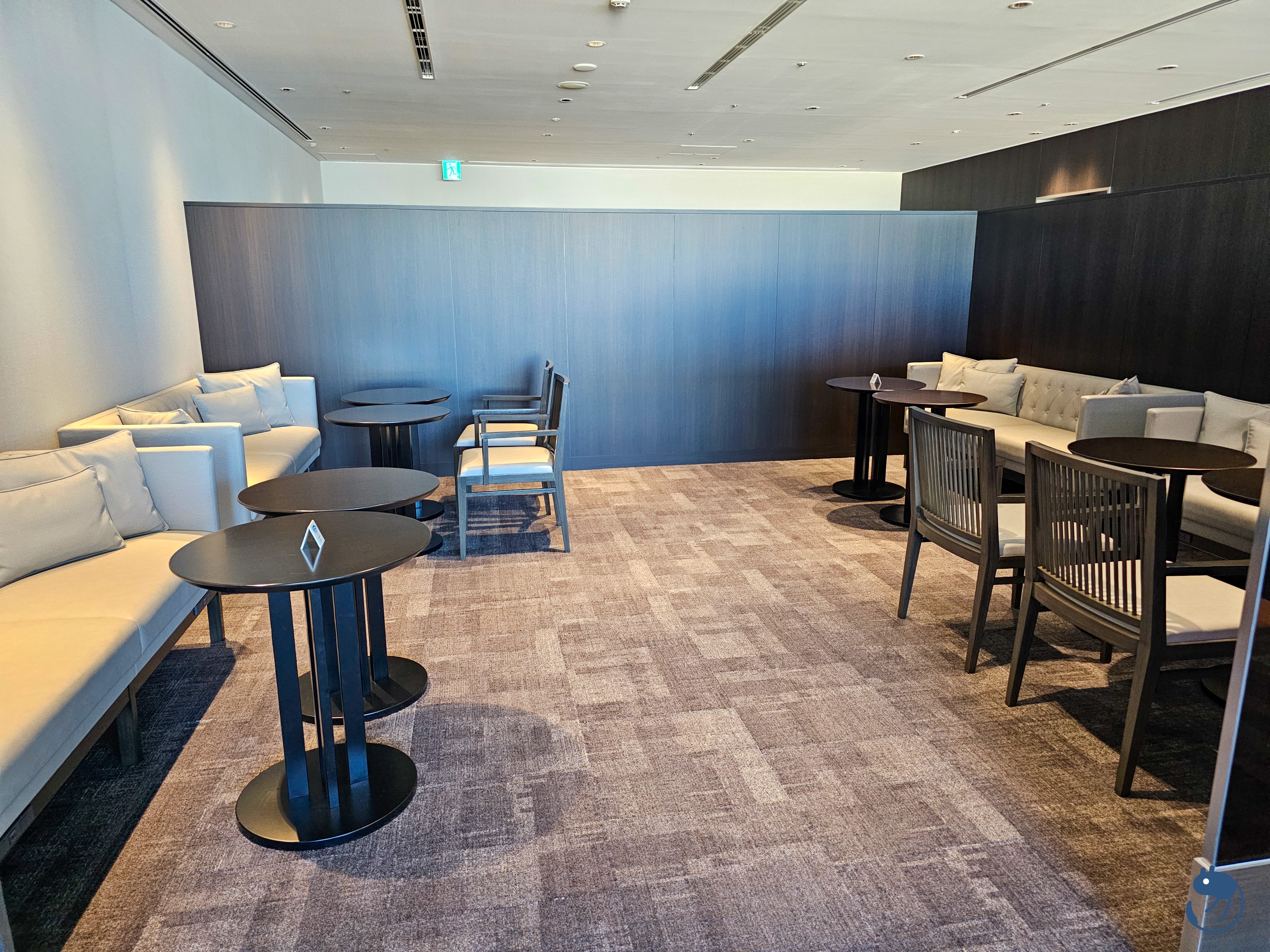 日本-東京|日本航空東京羽田機場頭等貴賓室 First Lounge 體驗紀錄