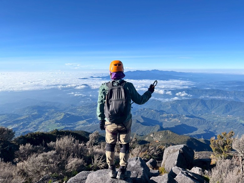一神, 二玉, 三富士山~ 1,2,3準備出國去爬山 ! 3,2,1 自我挑戰好得意 !