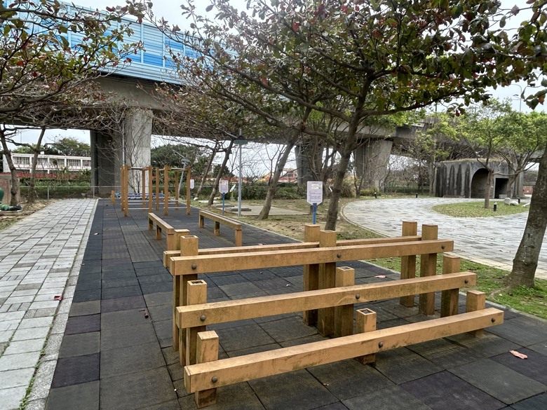 桃 園 大 園 「 國 門 之 都 」追 機 行