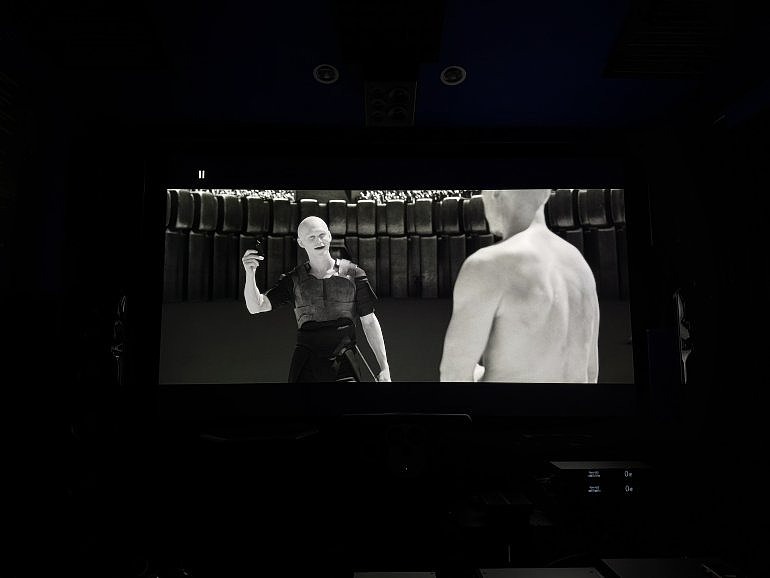 投影機終於迎來「專屬杜比視界」時代：OPTOMA UHR90DV HDR10/HDR10+/DV畫面實戰！