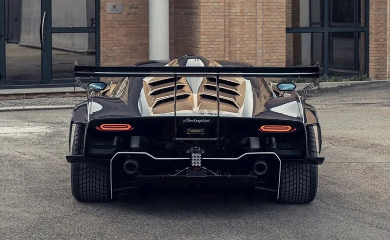 全球限量40輛 Lamborghini最強純V12賽道猛獸不能上路仍搶手