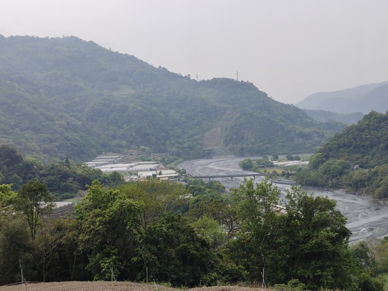 台灣異域穿越（二）－－武界曲冰與松林-高峰巷-霧社