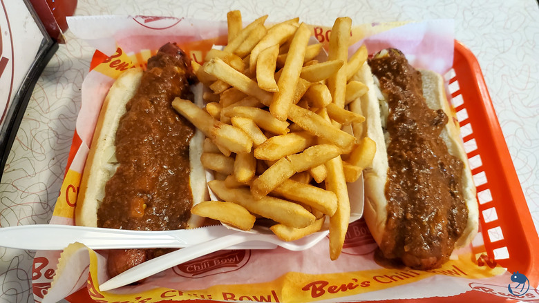 美國-華盛頓特區| *一口咬下華府的近代史* Ben's Chili Bowl