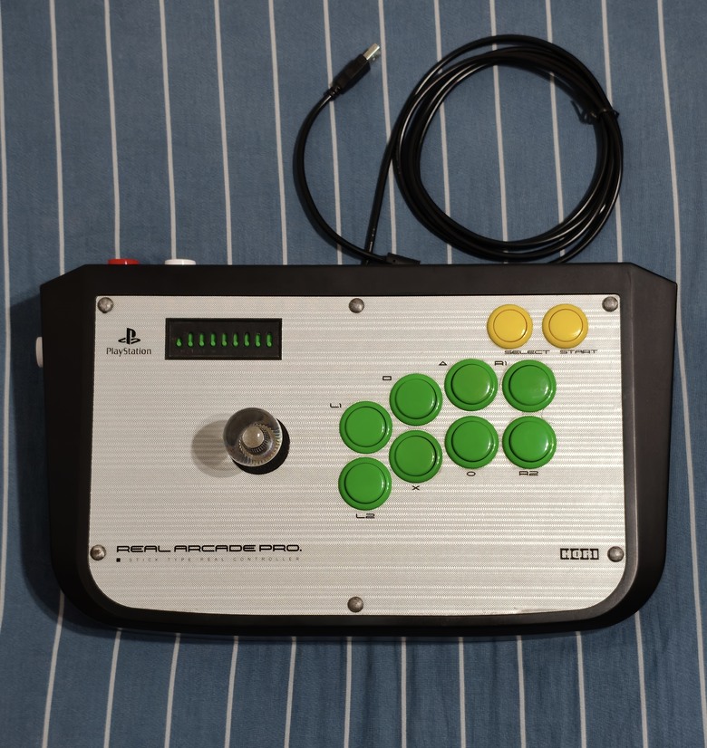 HORI REAL ARCADE PRO PS2搖桿改造計劃