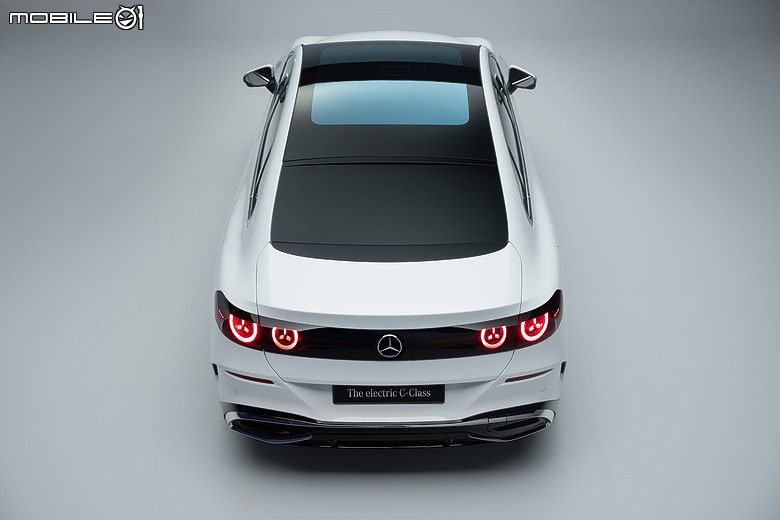 全新Mercedes-Benz純電C-Class葡萄牙直擊|近800公里續航,質感更勝以往!
