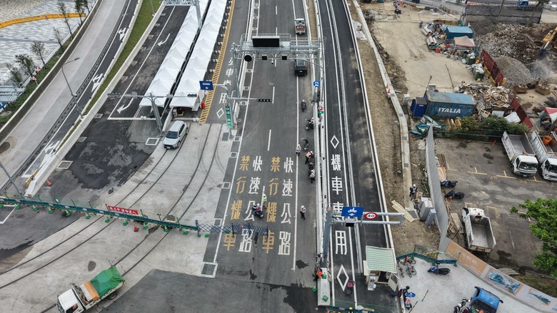 淡江大橋機車實地走訪，機車道窄成這樣到底給誰騎？