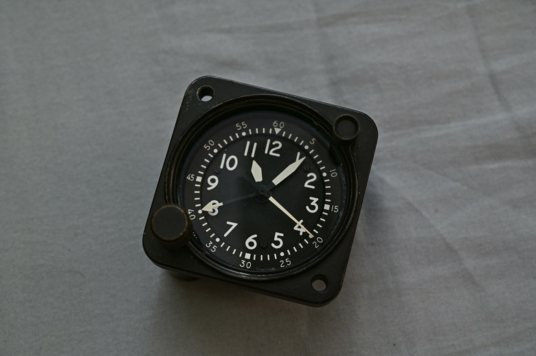 [開箱]稀有物分享: 沃爾瑟姆(WALTHAM)美軍軍機飛機鐘A-13A 分享