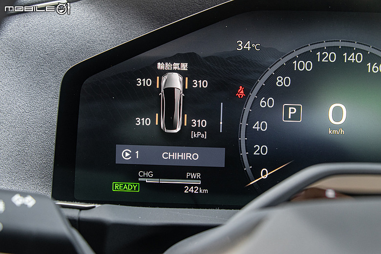 Lexus ES 500e 大改款試駕｜瑕不掩瑜的進化，用誠意再戰市場！