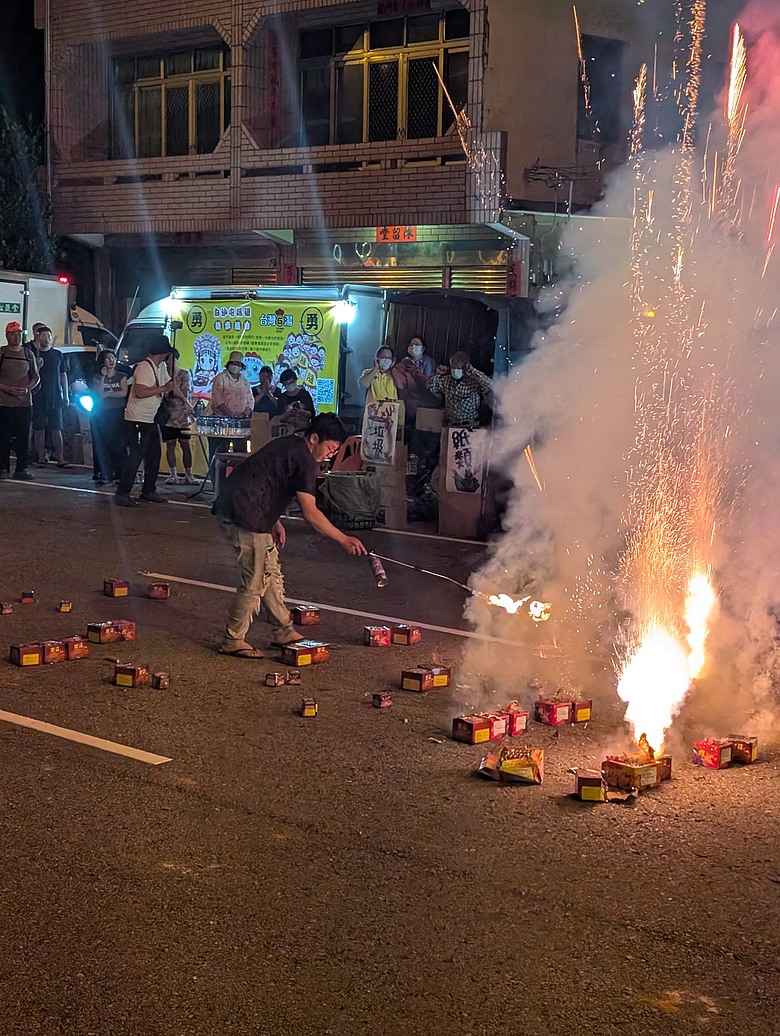 點我看大圖 2026 進香大白 白沙媽進香 地表最強的散步之旅 熱血熬夜12小時