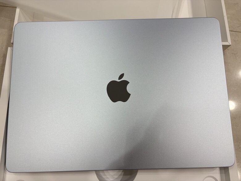 MacBook Air M5 15 吋開箱｜從舊 MacBook Pro 跨越了一個時代的換機