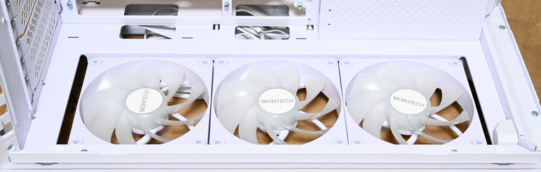 點我看大圖 MONTECH DESIGN HS02 PRO機殼開箱