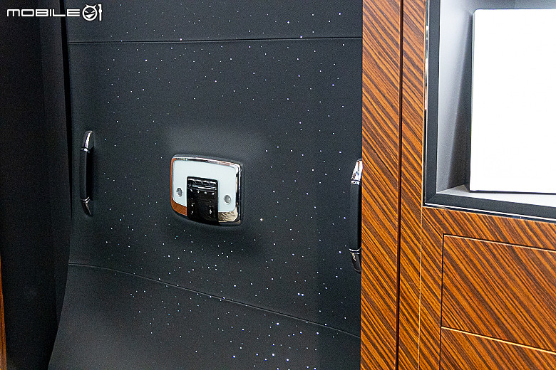 【採訪】Rolls-Royce 台北展示中心華麗再啟,打造充滿精品店氛圍感的沉浸式展示中心!