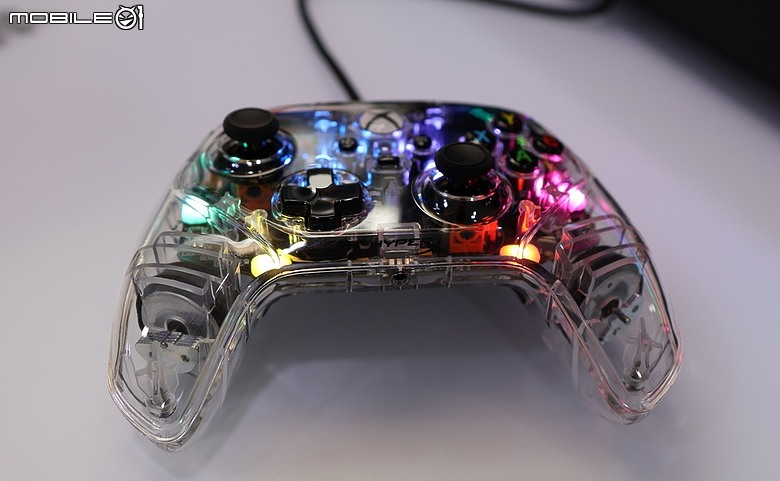 平價有線搖桿 Xbox 授權 HP HyperX Clutch Gladiate