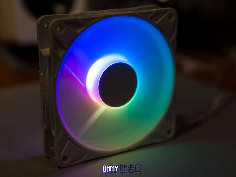 Arctic MX-7 新款耐久型高性能散熱膏 & P12 Pro Reverse A-RGB 反向扇葉風扇